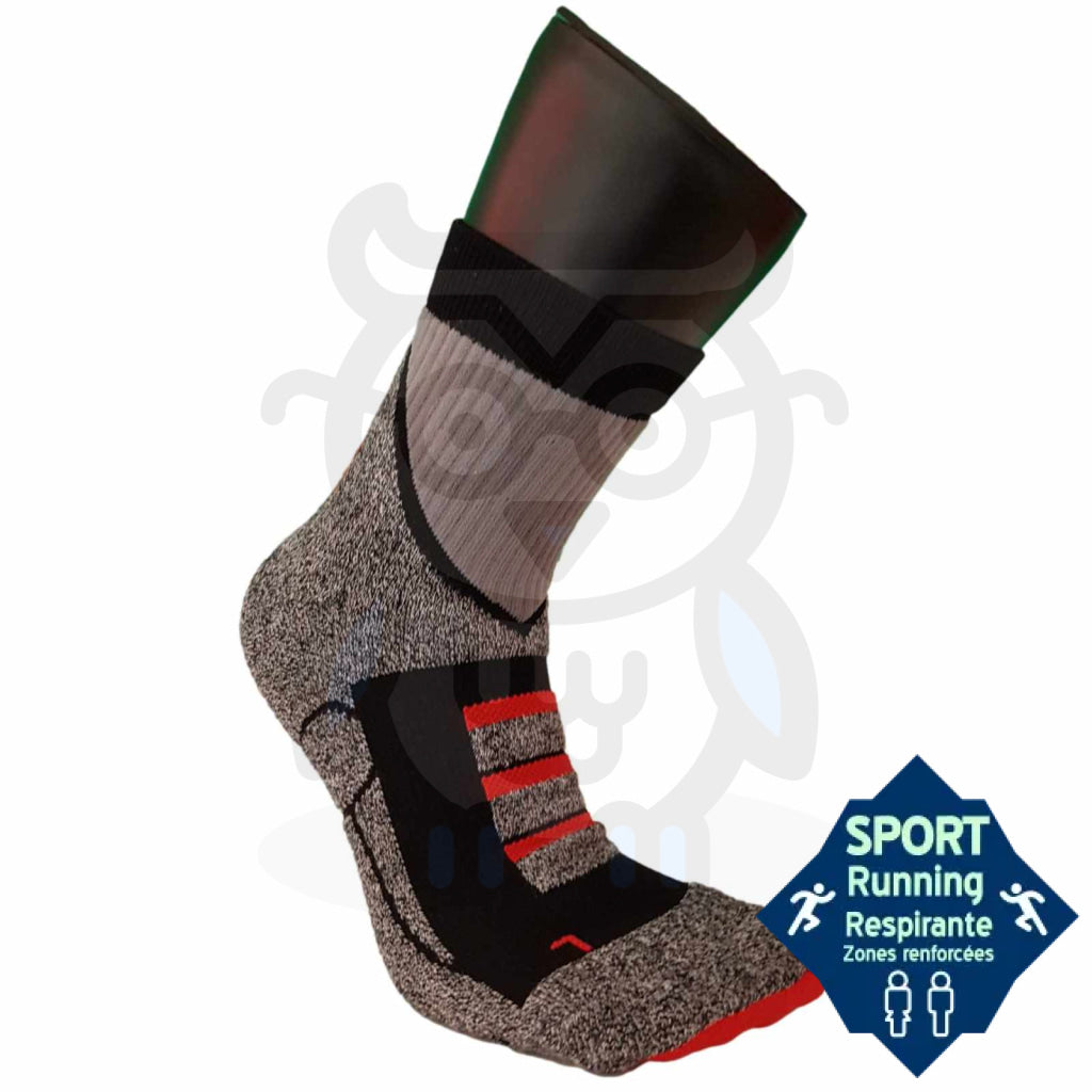 Chaussettes de running pour homme et femme avec compression et confort, idéales pour la course et les activités sportives.